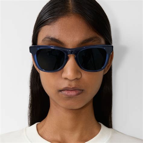 burberry lunette homme|Arch Facet Sunglasses in Dark blue .